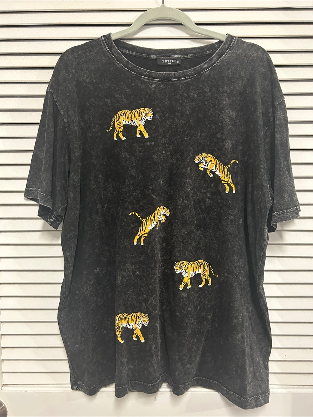 ZUTTER Black Mineral Wash Tee with Front Graphic Tigers